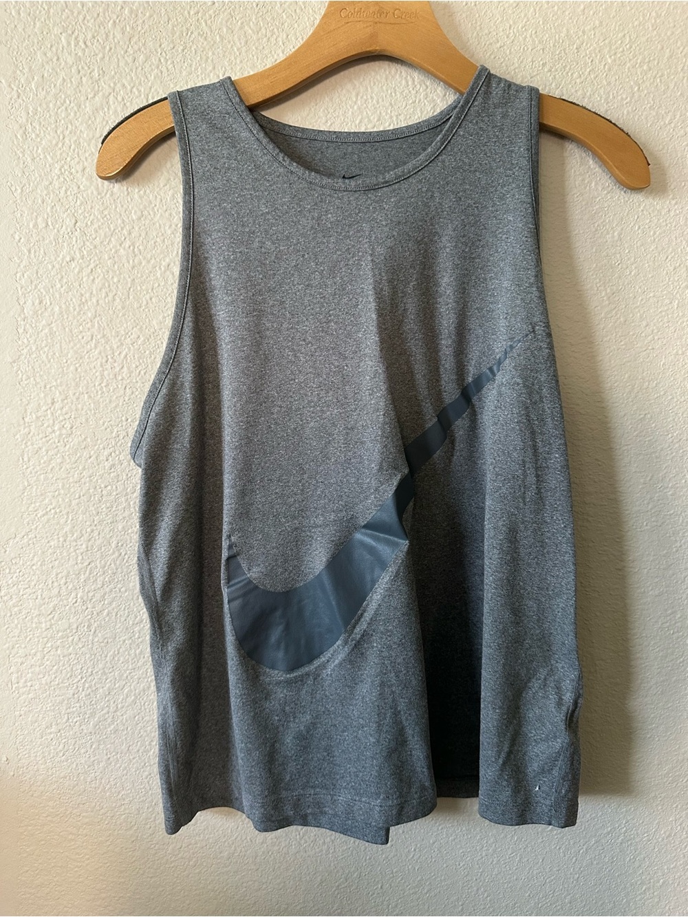 Nike Gray Women's Sleeveless Training Tank with Large Swoosh size L/NWOT1445